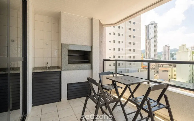 Apt With sea View and Barbecue in Itapema Gbl601