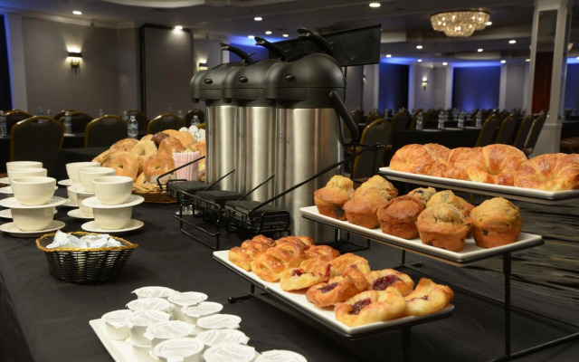 Adria Hotel And Conference Center