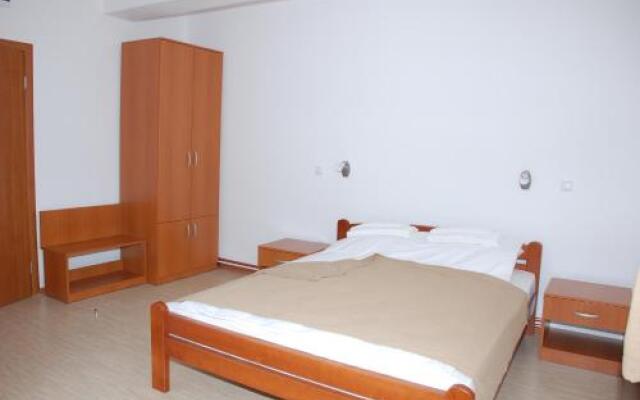 M Garni Hotel