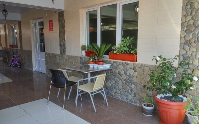 Guest House Uyut