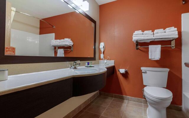 Sleep Inn & Suites Hays I-70