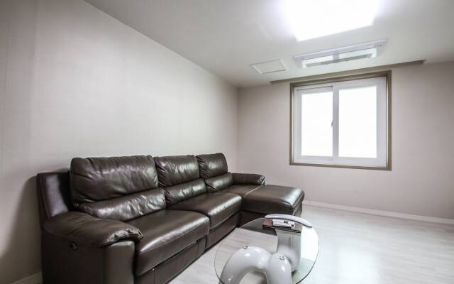 Yeosu Marina Self Check-in Motel