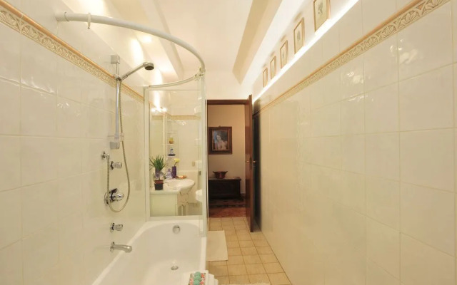 Medardo Rosso Apartment