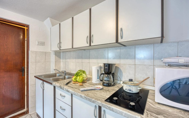 Holiday home Veki***