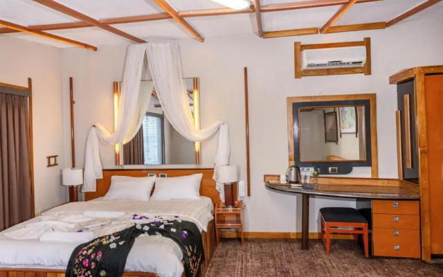 Reva Miami Hotel Restaurant SPA Kozbeyli