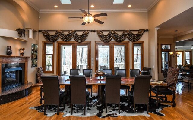 The West Wing 5 Bedroom House