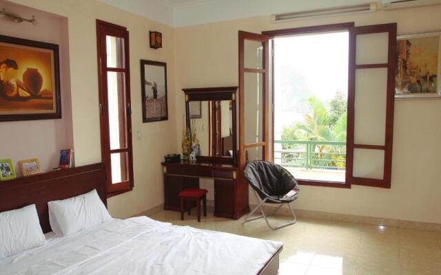 Ha Long Lily Homestay