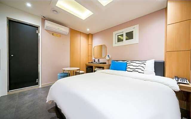 Bay 202 Hotel