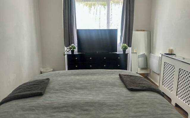 Charming 2-bed Apartment in Hemel Hempstead