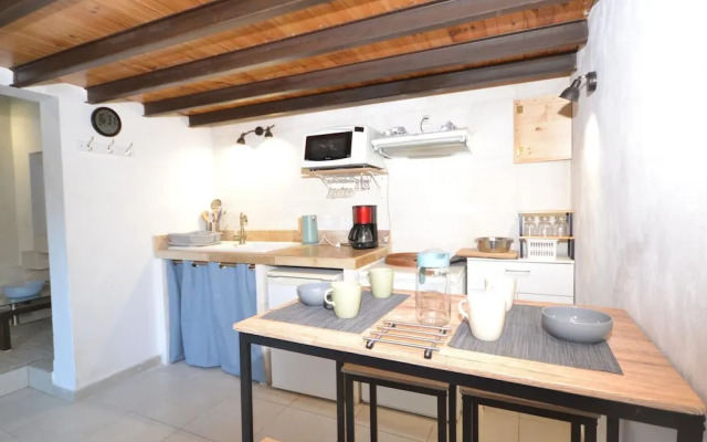 Villa With Swimming Pool Within the Luberon