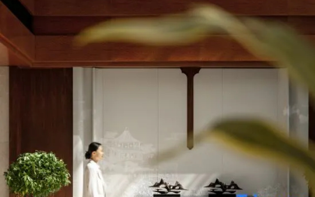 Ruili Jiayue Hotel (Madu Plaza) – People – Xilinhot