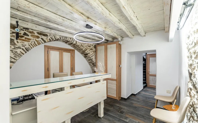 Mariet Naxos Elegant Suites