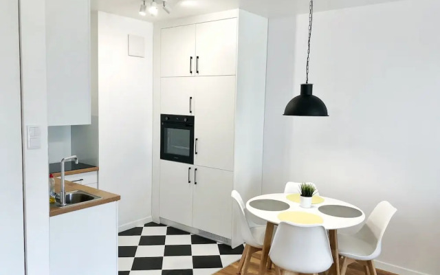 Fox Center Apartments