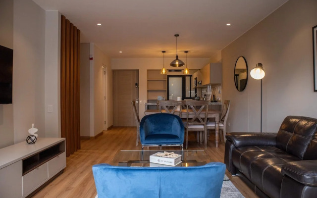 Charming 3BR w Amazing Pool in Miraflores