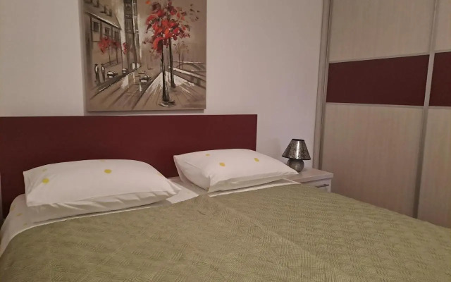 Apartment Mira