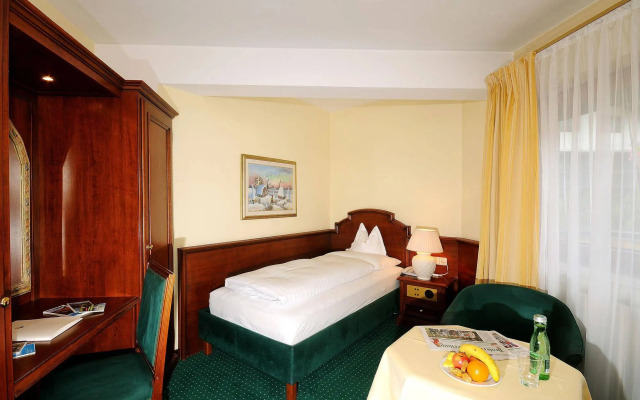 MANNI The Hotel