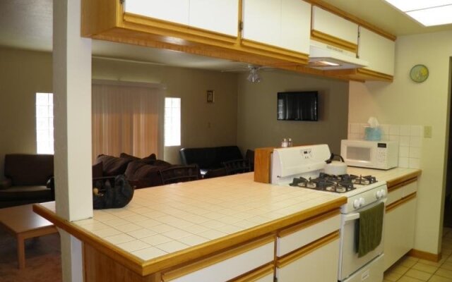 3221 Marlette Circle