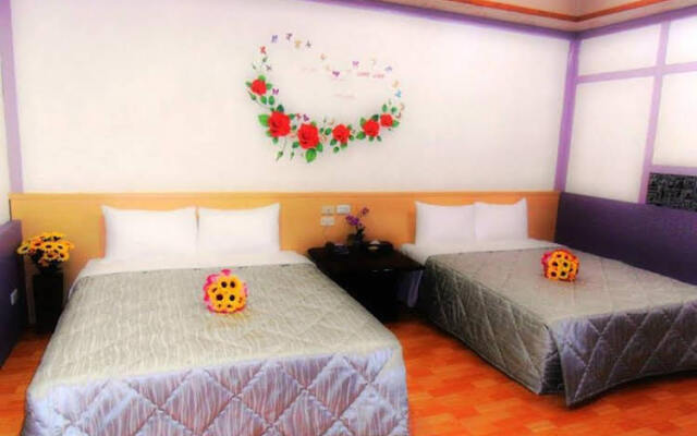 Yadu Hotel