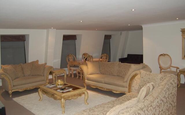 Mayfair Piccadilly Apartment