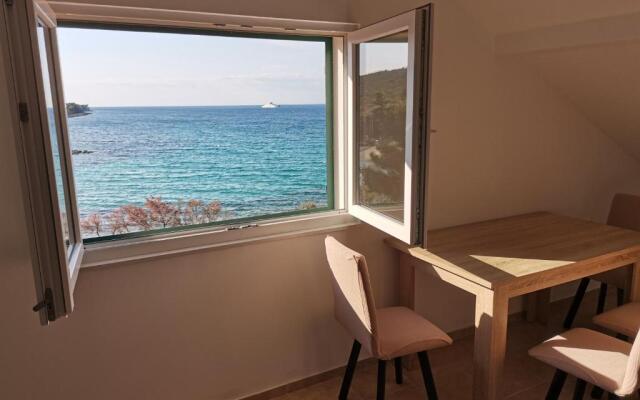 Apartment 2 Near the sea