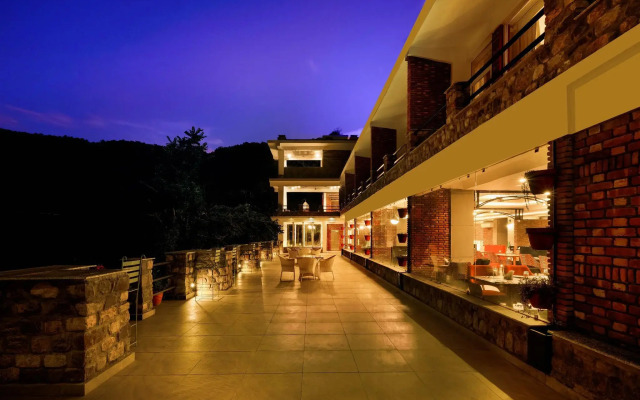 Summit By The Ganges Beach Resort & Spa