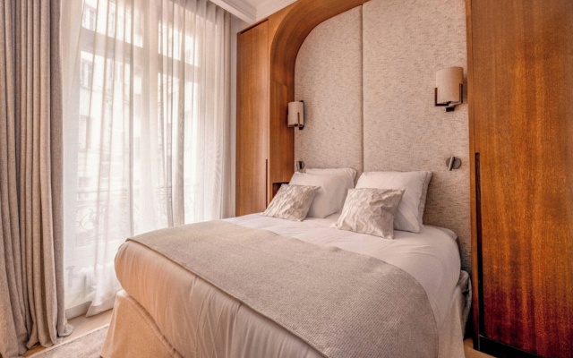 Luxury A/C Apt - 6p/3bdr - Arc de Triomphe