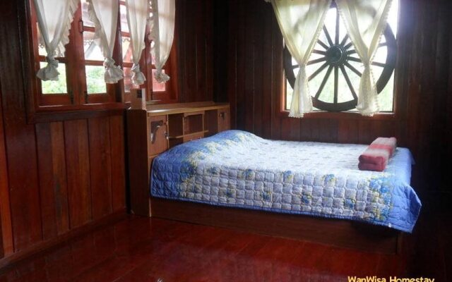 Wan Wisa Homestay