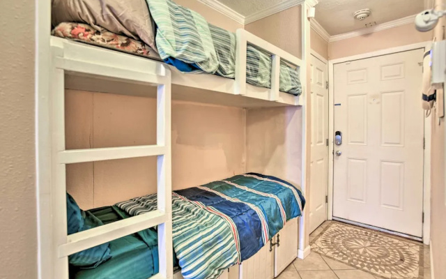 Oceanfront Corpus Christi Condo w/ Pool!