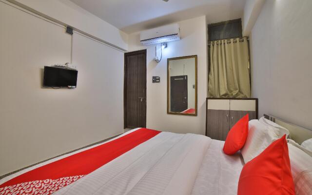 Oyo 29381 Motel Bapa'S