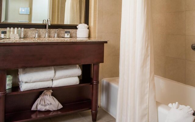 DoubleTree by Hilton Hotel Modesto
