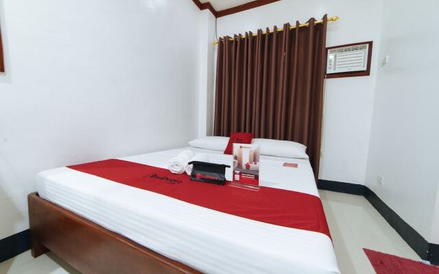 RedDoorz Premium near Museo De Baler