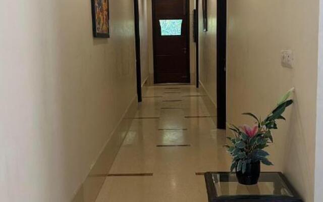Enkay Suites - DLF CyberCity