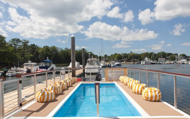 Yachtsman Hotel & Marina Club
