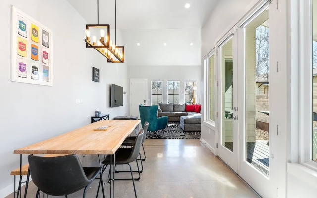 Trendy 3 Bedroom in South Austin!