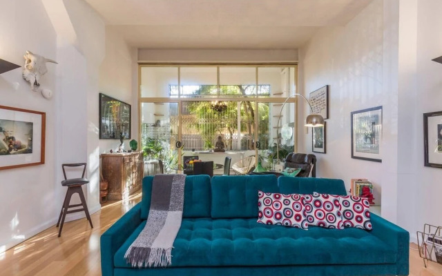 Adelaide 4 Bedroom House with Pool