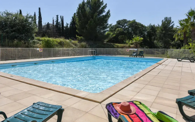 Comfort Aparthotel Six-Fours