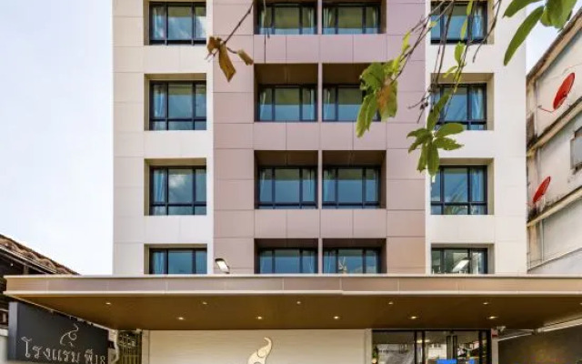 P18 Hotel