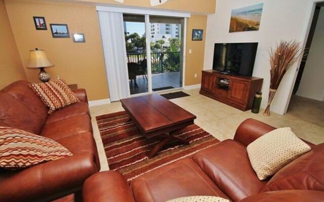 Oceanwalk 12-206 Apartment 2