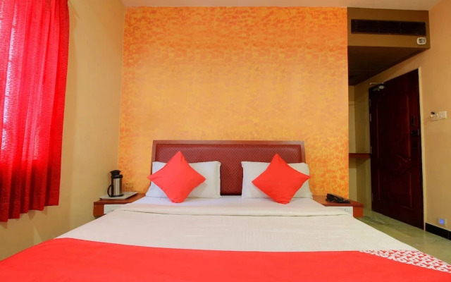 Hotel Shreenithi by OYO Rooms