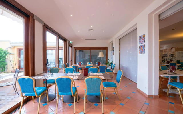 Hotel Santa Gilla