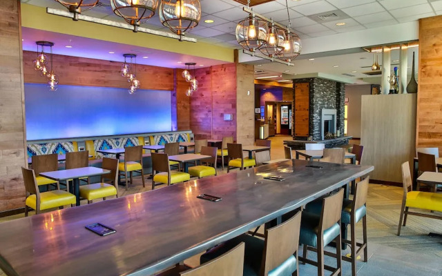 Fairfield Inn & Suites by Marriott Savannah Midtown