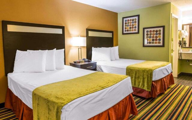 Rodeway Inn Davenport - Maingate South