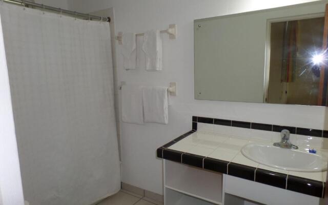 Miramar 6 Bedroom on the Beach