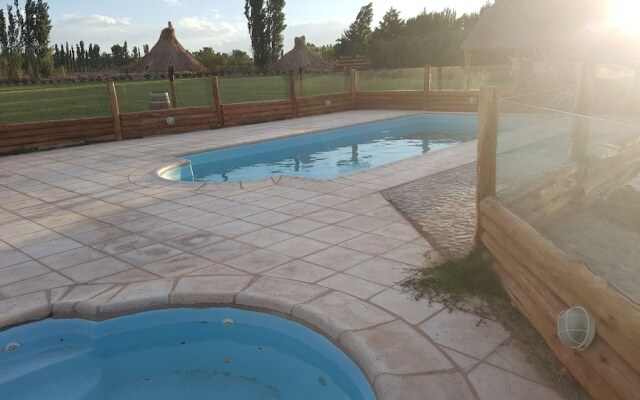 Complejo Río los Patos - Cabañas y Hostel