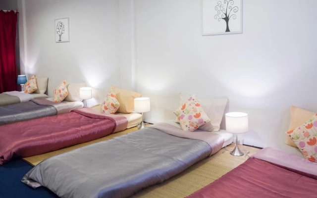 Thai Chaba Backpackers