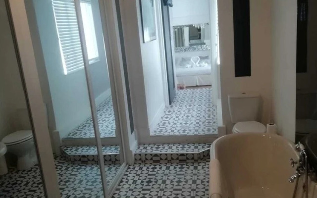 The Wellington Restaurant and Bar