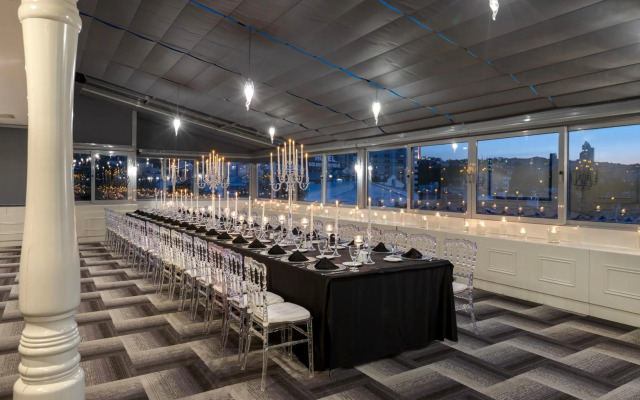 Limak Ambassadore Hotel