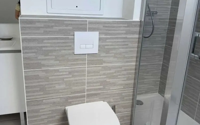 Elegant Appt - 3bdr/8p - Near Paris & La Defense