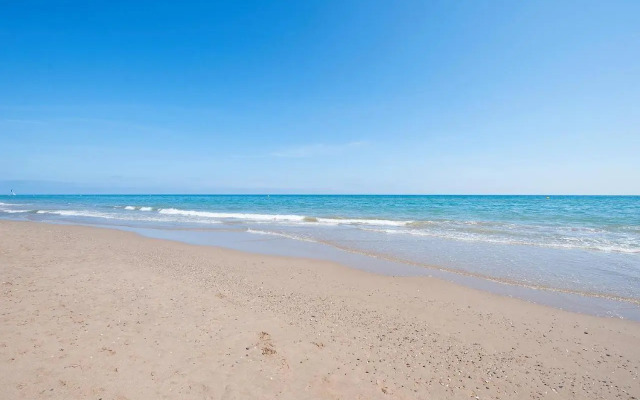 White Sea by Seasidehomes