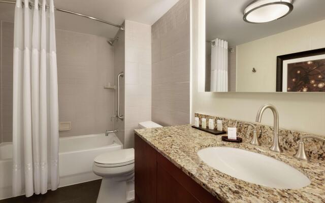 Embassy Suites Baltimore - Inner Harbor